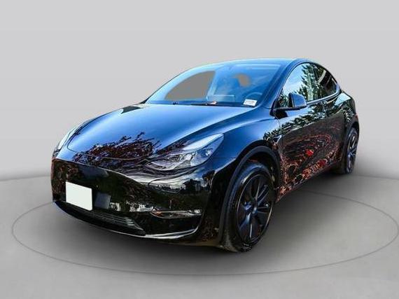 TESLA MODEL Y 2025 7SAYGDEE2SA363236 image